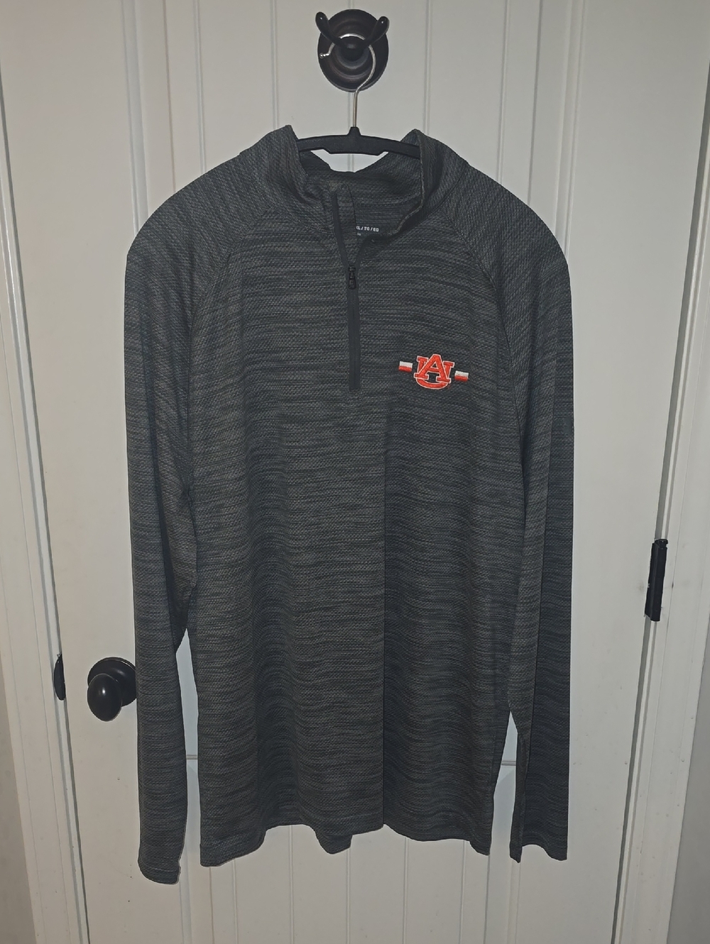 Under Armour Heathered Dark Gray Athletic Pullover